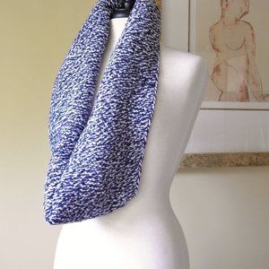 knitted Infinity scarf